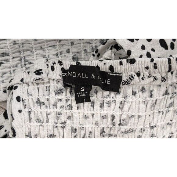 Kendall And Kylie Womens Size Small Black White Dotted Tie Back Cropped Top - Picture 8 of 10